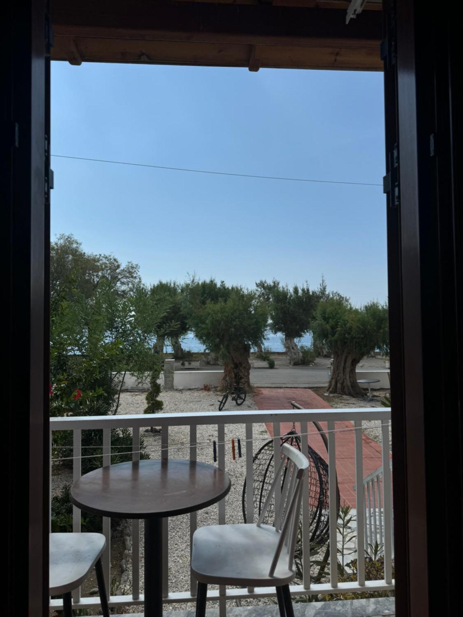 Zorbas Hotel Szúja Kültér fotó